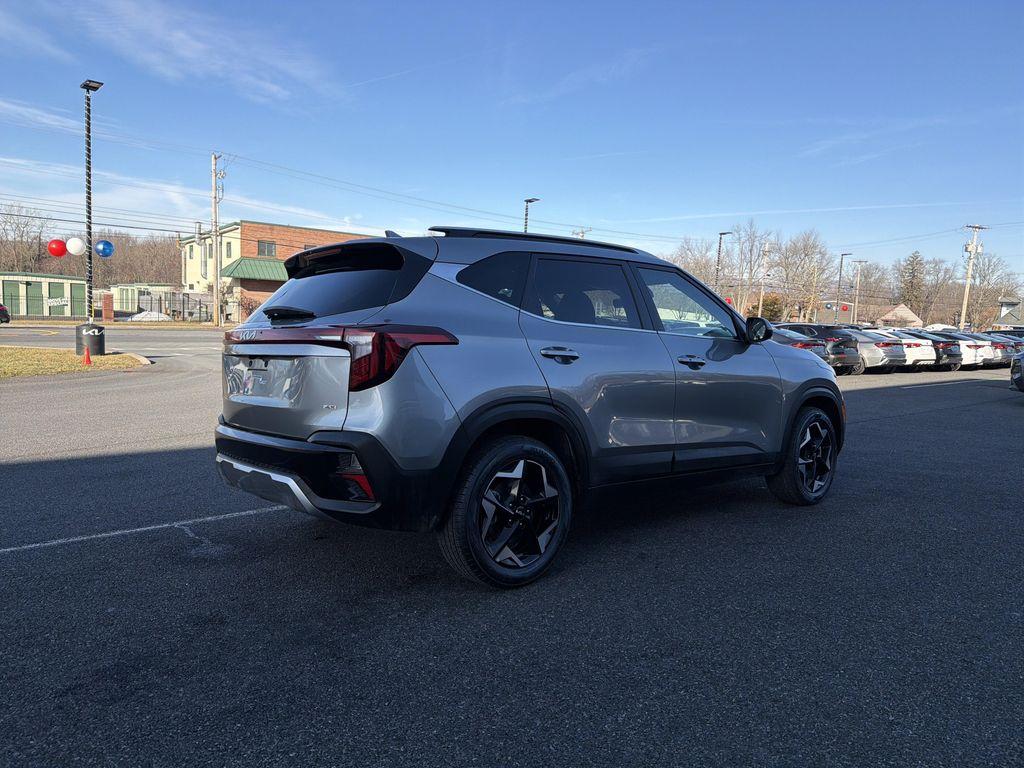 used 2024 Kia Seltos car, priced at $23,999