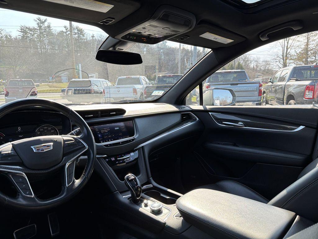 used 2020 Cadillac XT5 car, priced at $22,999