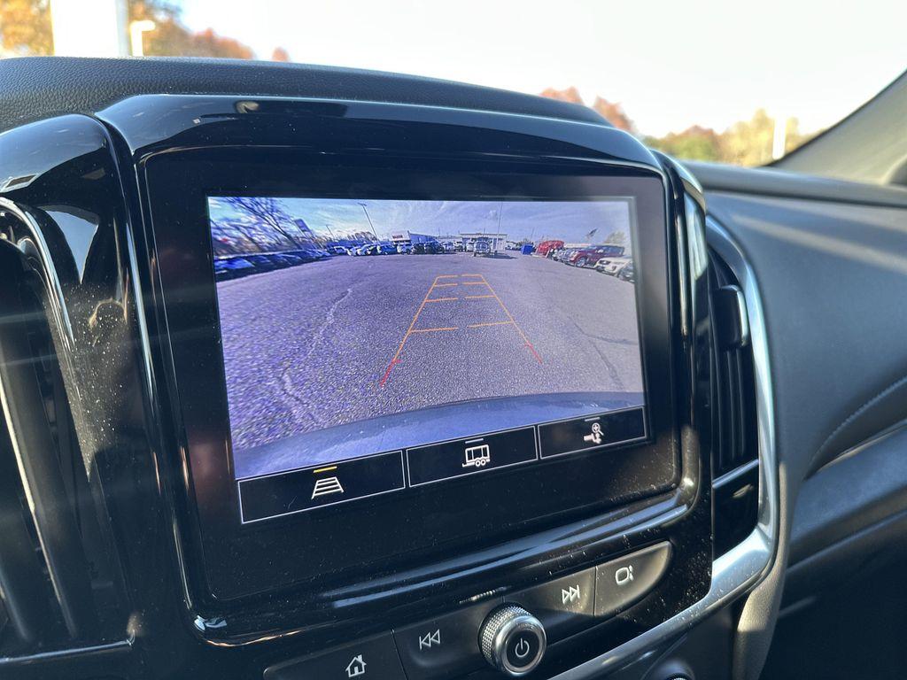 used 2023 Chevrolet Traverse car, priced at $27,699