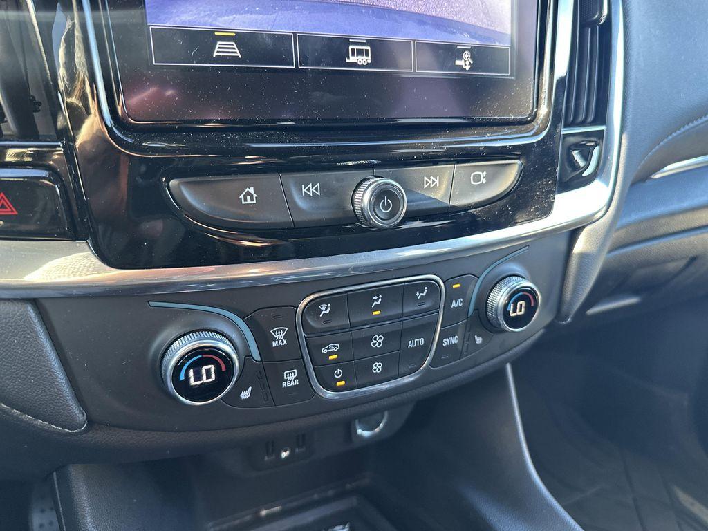 used 2023 Chevrolet Traverse car, priced at $27,699