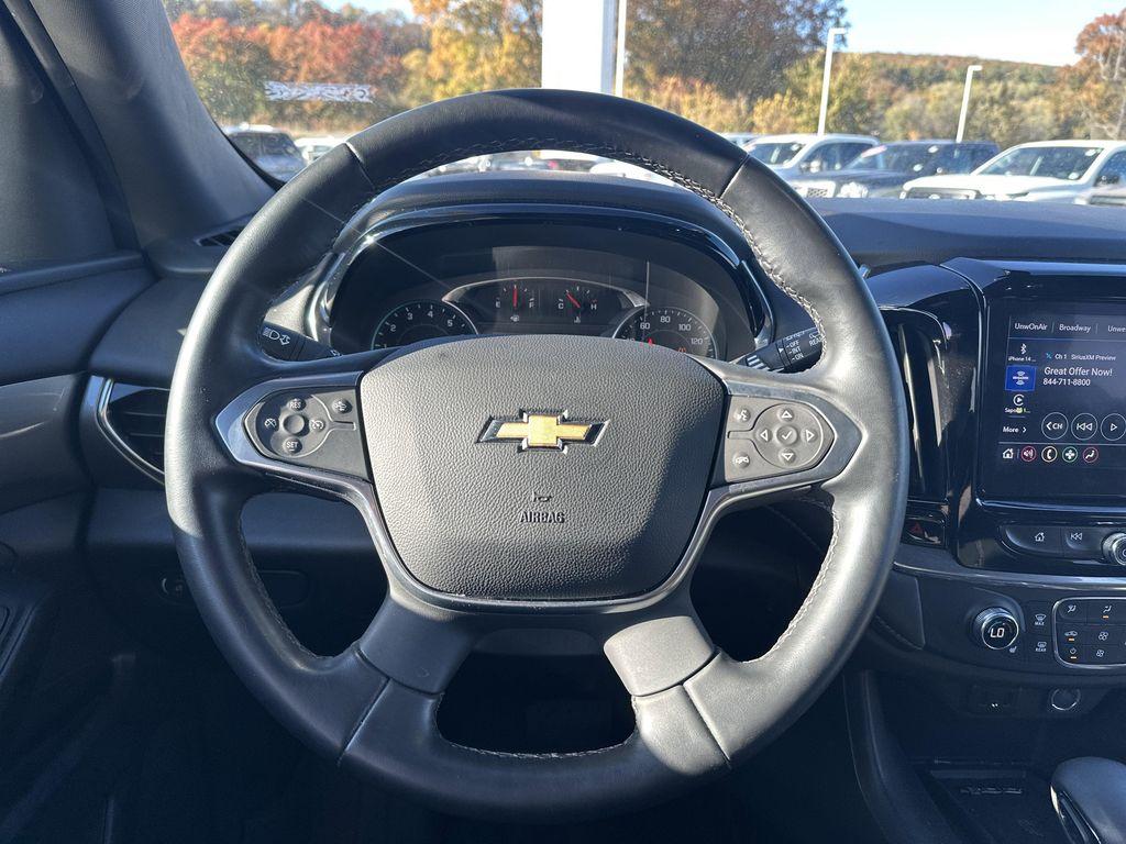 used 2023 Chevrolet Traverse car, priced at $27,699