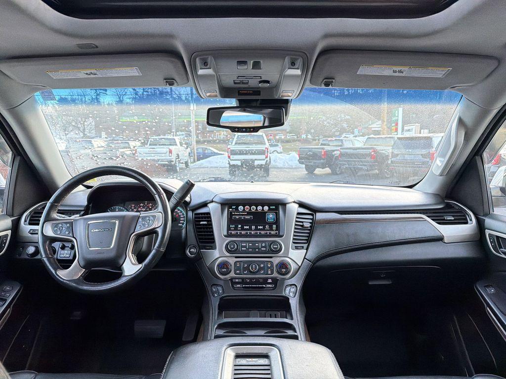 used 2019 GMC Yukon car, priced at $28,399