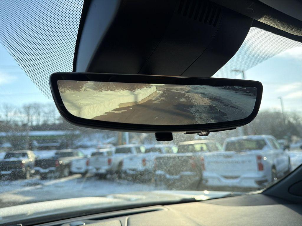 used 2024 GMC Yukon XL car, priced at $78,999