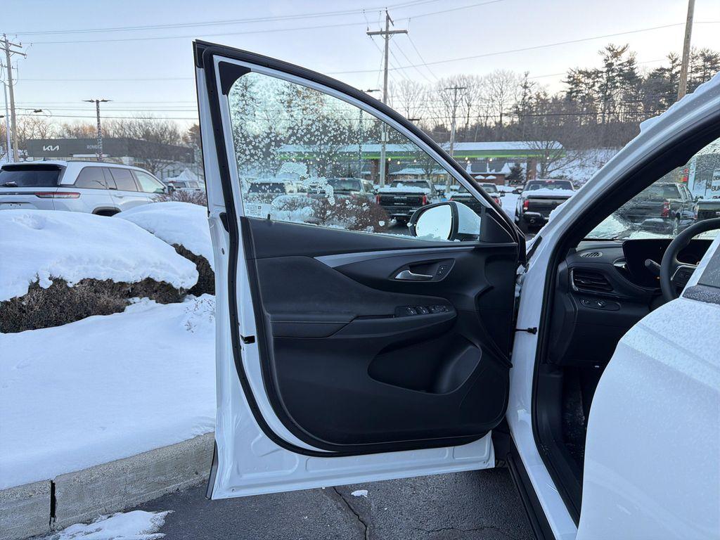 new 2026 Buick Envista car, priced at $27,505