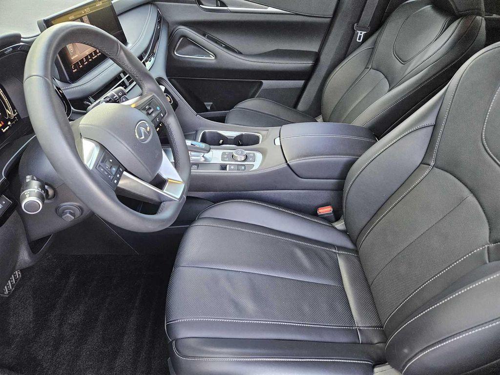 used 2025 INFINITI QX60 car, priced at $42,999