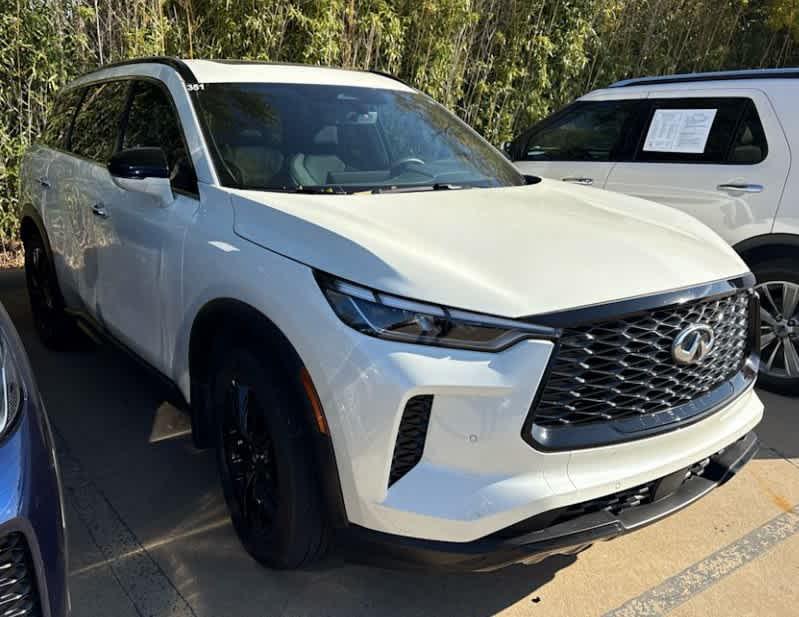 used 2025 INFINITI QX60 car, priced at $42,999