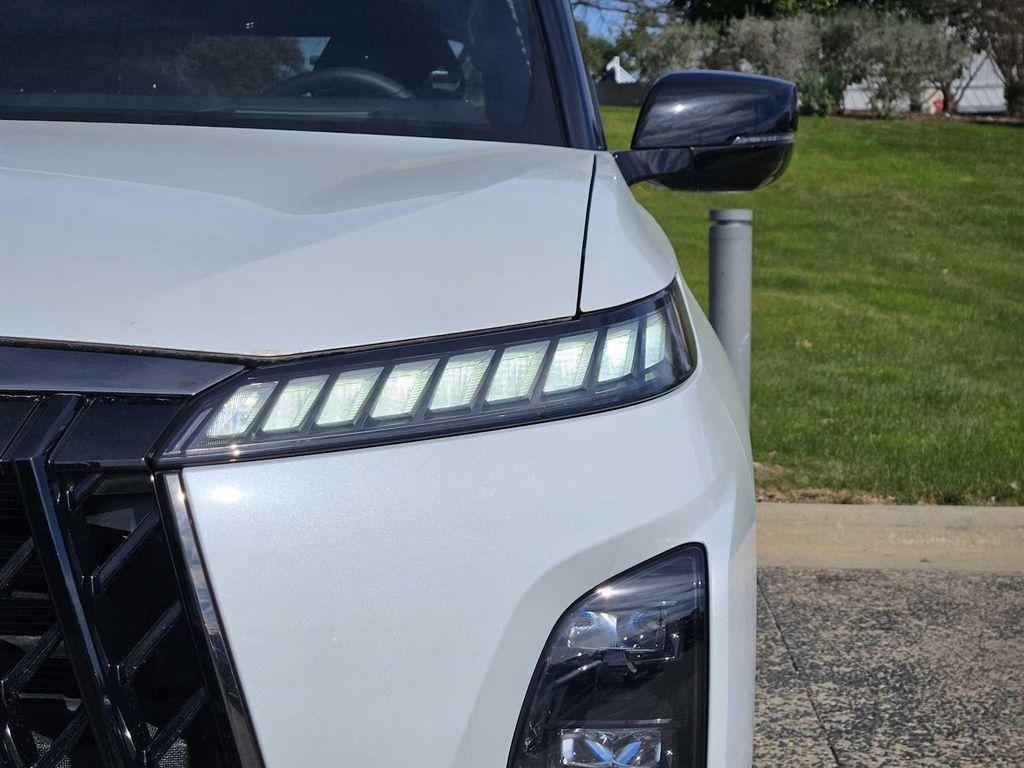 new 2026 INFINITI QX80 car, priced at $106,825