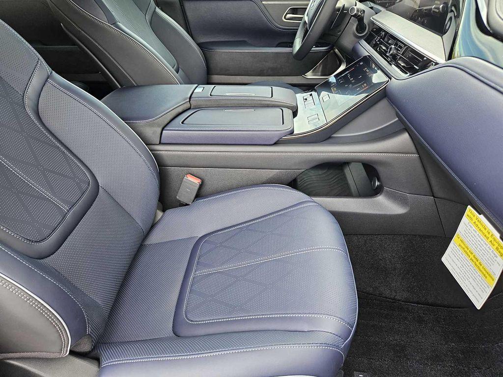 new 2026 INFINITI QX80 car, priced at $106,825