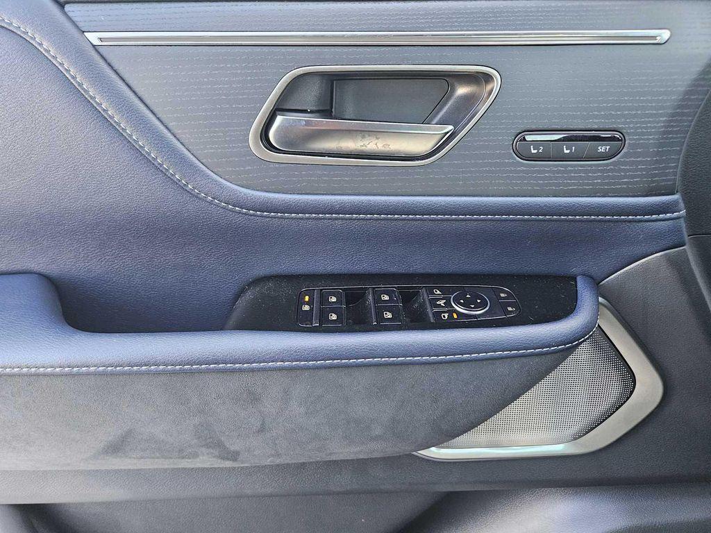 new 2026 INFINITI QX80 car, priced at $106,525