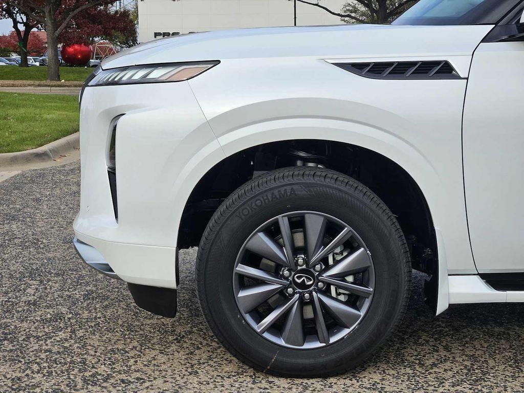 new 2026 INFINITI QX80 car, priced at $90,800