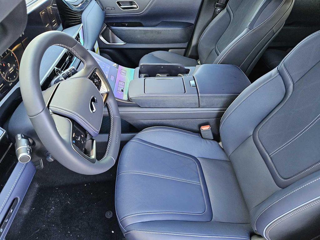 new 2026 INFINITI QX80 car, priced at $106,320