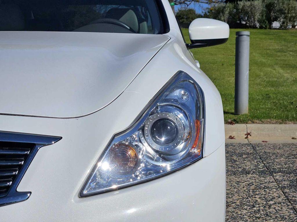 used 2015 INFINITI Q40 car, priced at $13,999