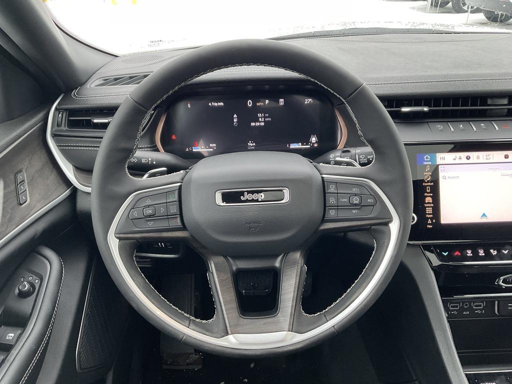 new 2026 Jeep Grand Cherokee car, priced at $50,210