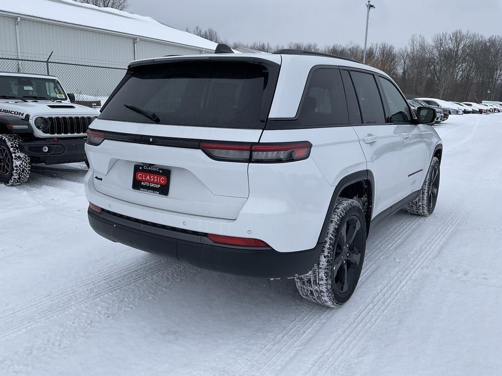 new 2026 Jeep Grand Cherokee car, priced at $50,210