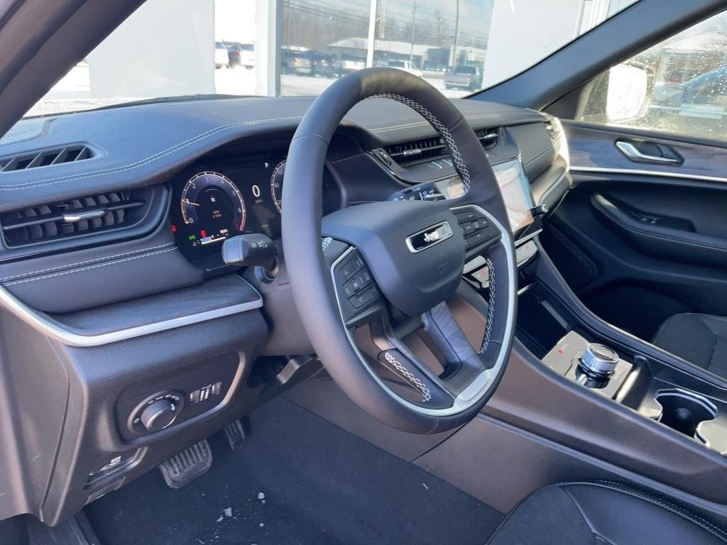 new 2026 Jeep Grand Cherokee car, priced at $48,750