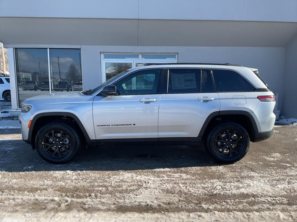 new 2026 Jeep Grand Cherokee car, priced at $48,750