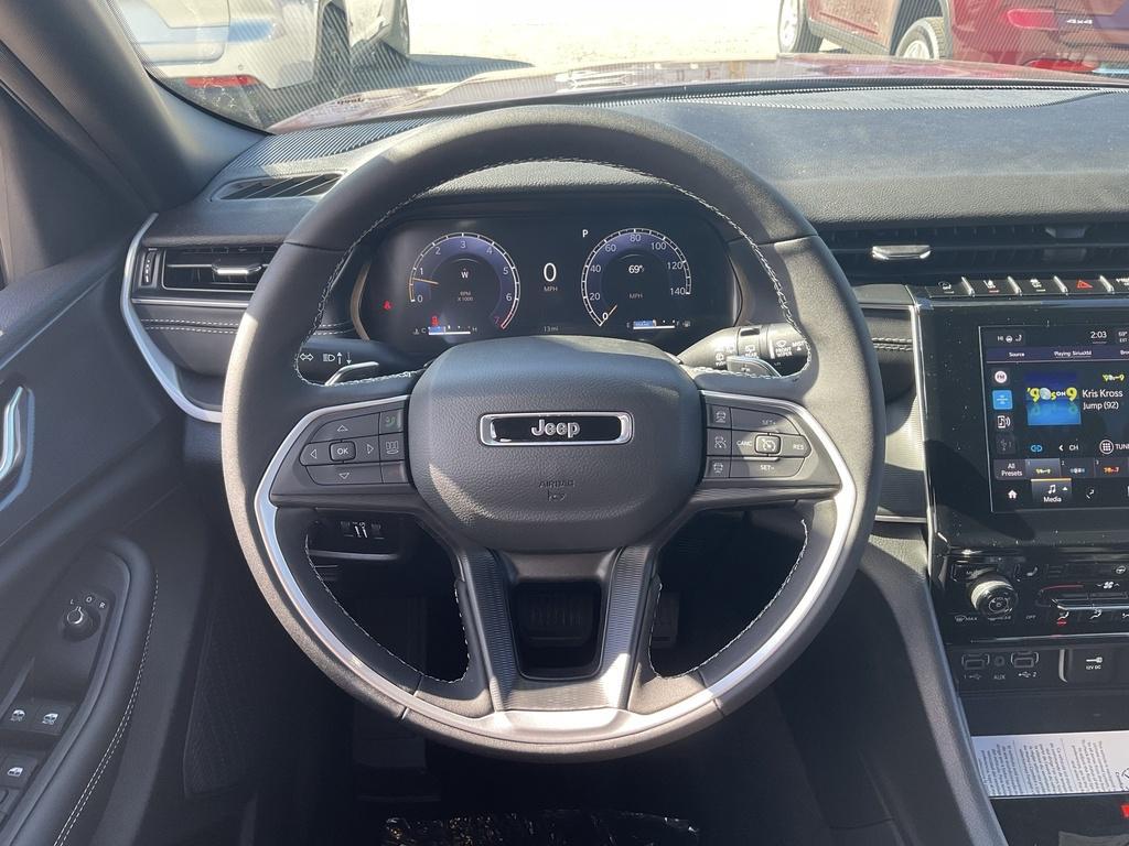 new 2025 Jeep Grand Cherokee L car, priced at $45,898