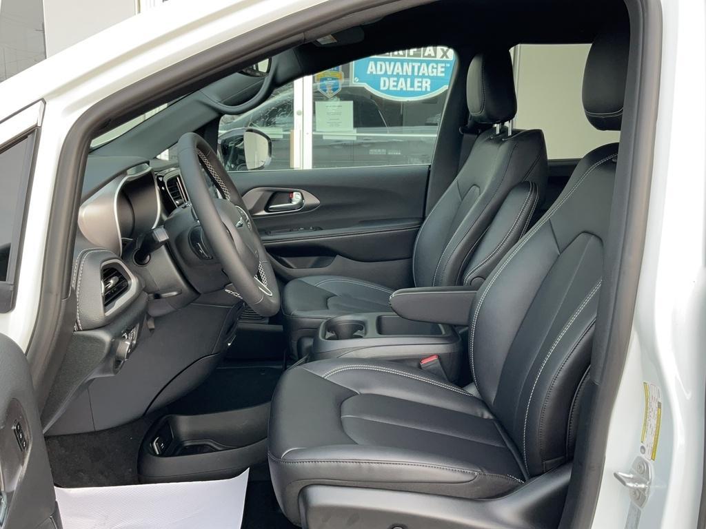 new 2026 Chrysler Pacifica car, priced at $43,165