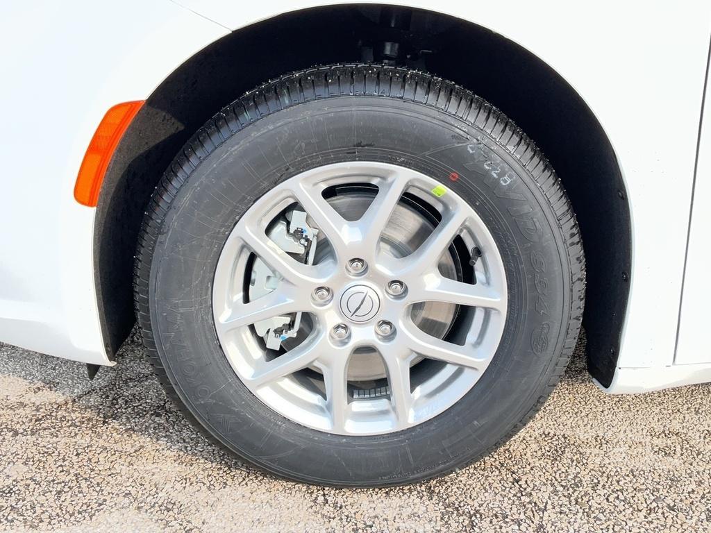 new 2026 Chrysler Pacifica car, priced at $43,165