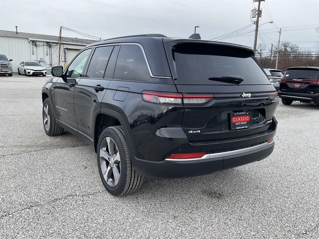 new 2026 Jeep Grand Cherokee car, priced at $49,580