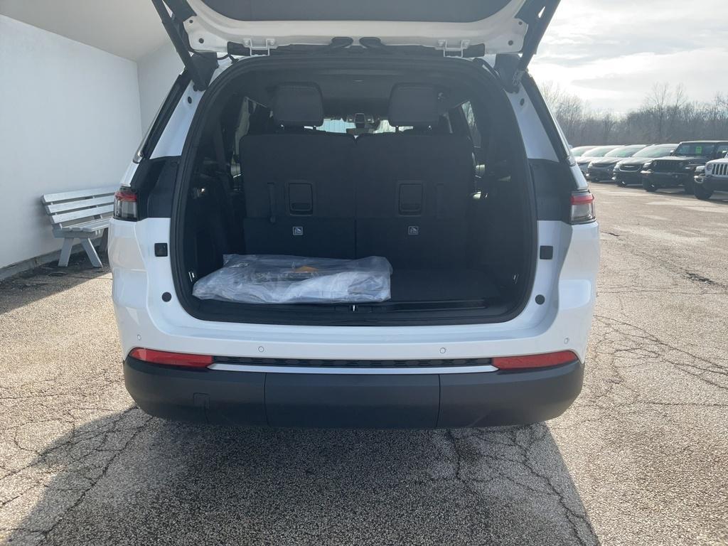 new 2026 Jeep Grand Cherokee L car, priced at $48,975