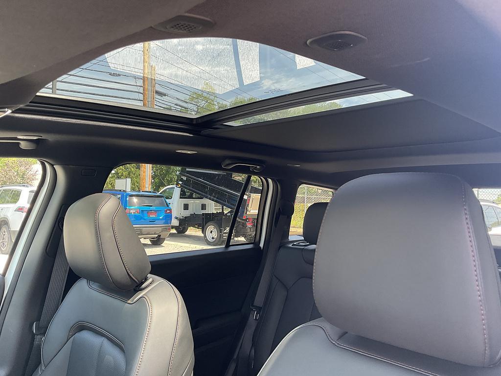 new 2026 Jeep Cherokee car, priced at $41,763