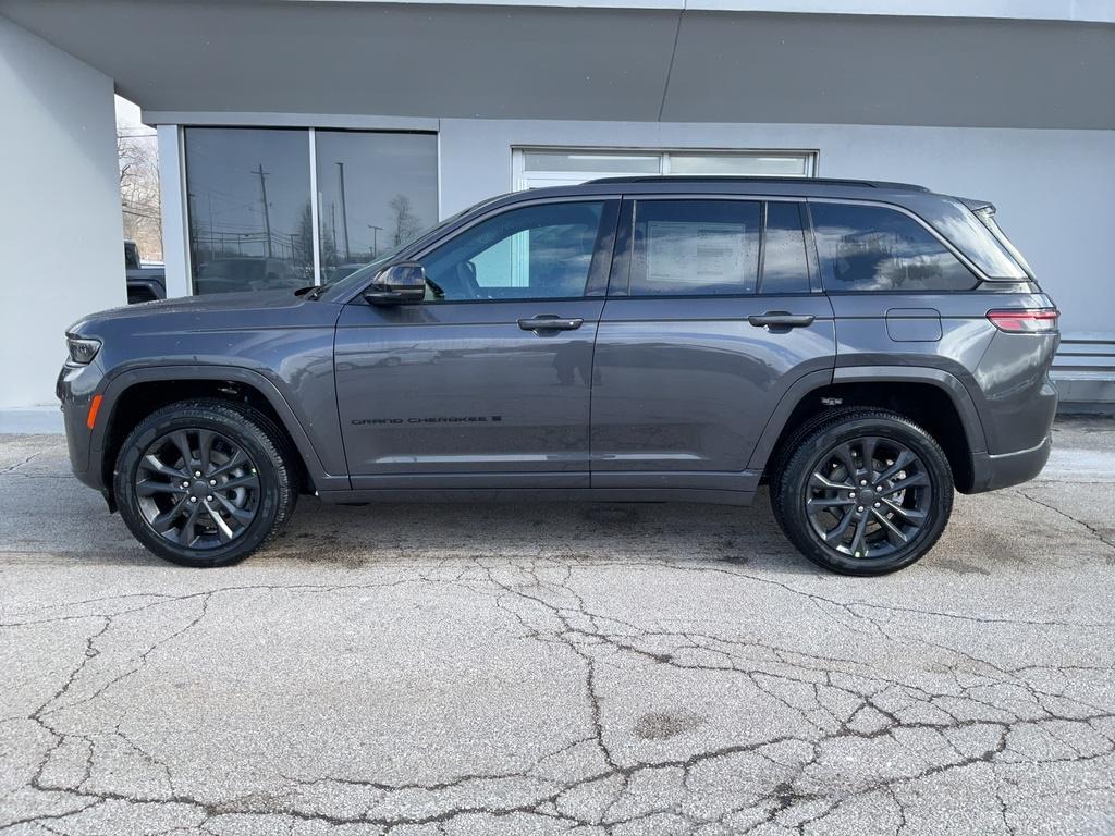 new 2026 Jeep Grand Cherokee car, priced at $53,805