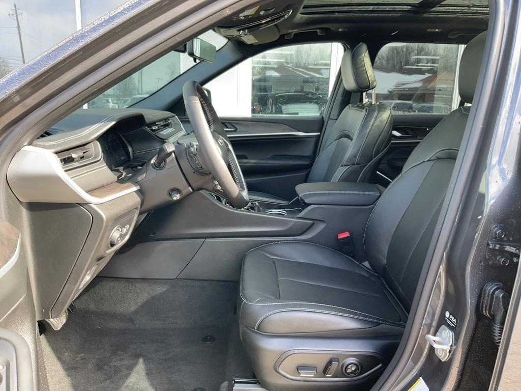 new 2026 Jeep Grand Cherokee car, priced at $53,805