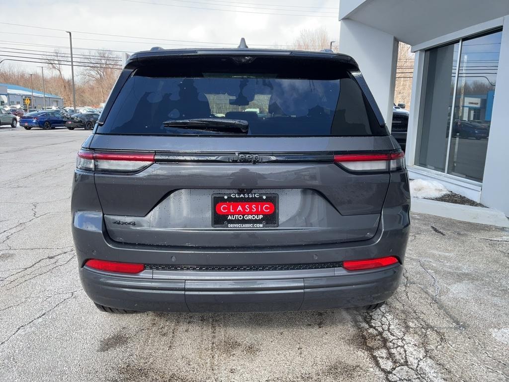 new 2026 Jeep Grand Cherokee car, priced at $53,805