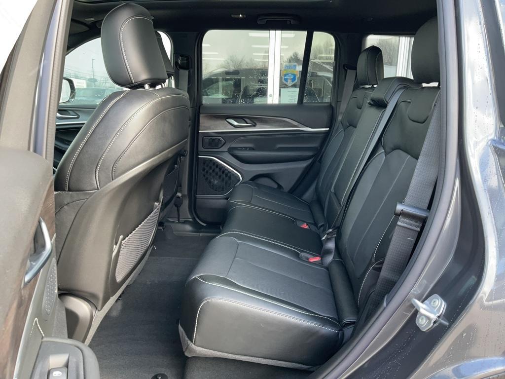 new 2026 Jeep Grand Cherokee car, priced at $53,805