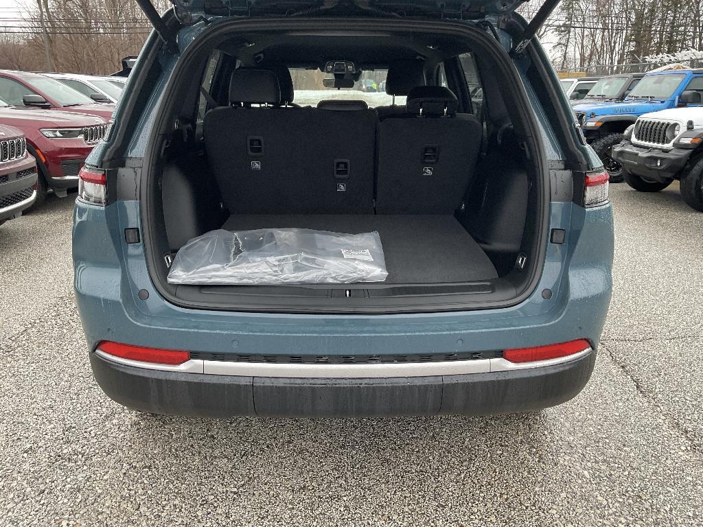 new 2026 Jeep Grand Cherokee car, priced at $43,374