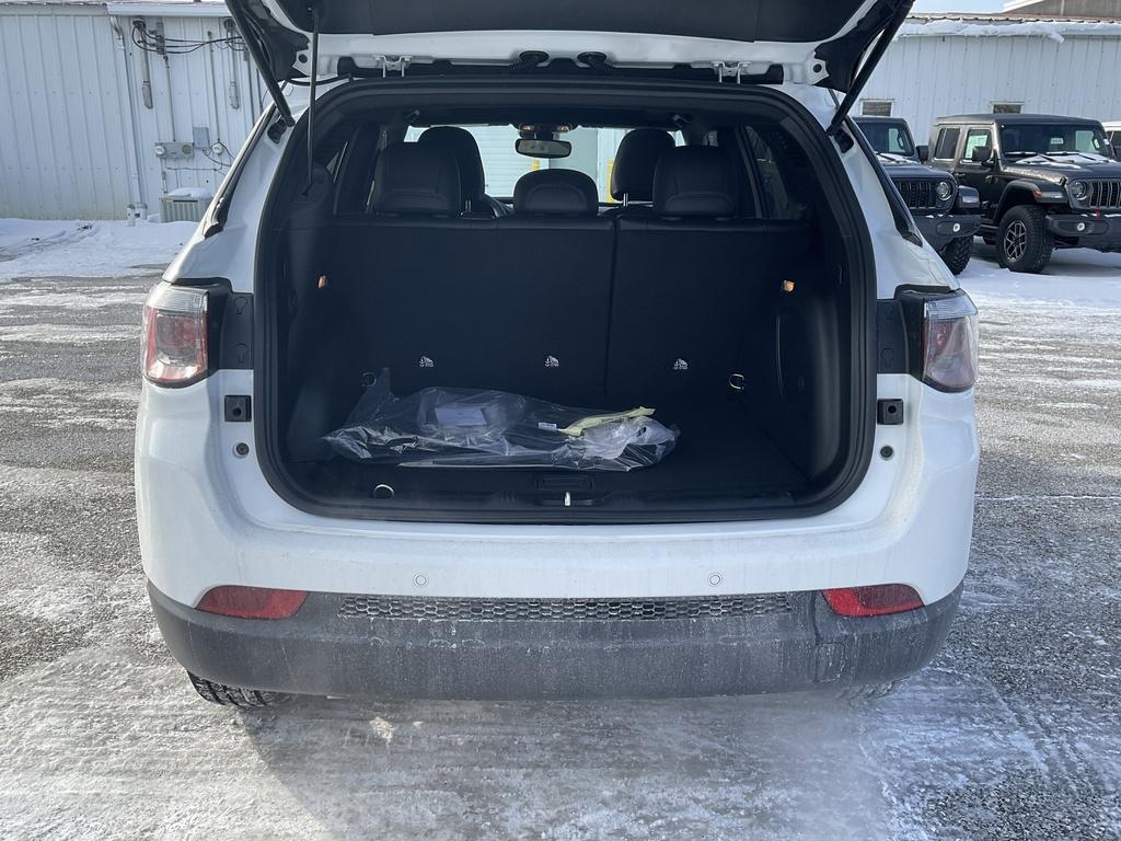 new 2026 Jeep Compass car, priced at $38,400