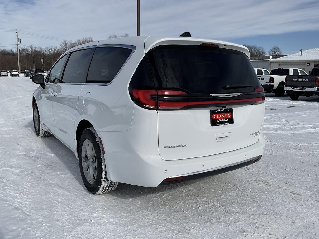 new 2026 Chrysler Pacifica car, priced at $54,495