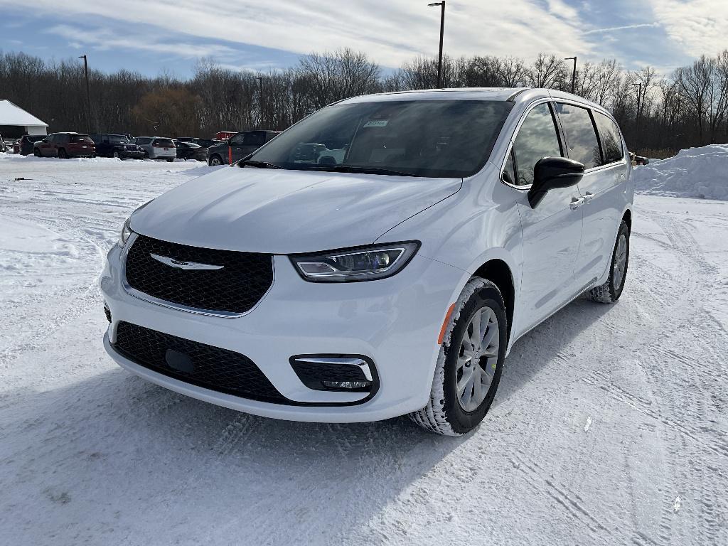 new 2026 Chrysler Pacifica car, priced at $50,943