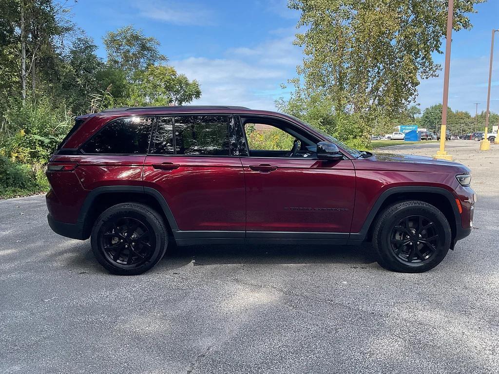 used 2025 Jeep Grand Cherokee car, priced at $36,438