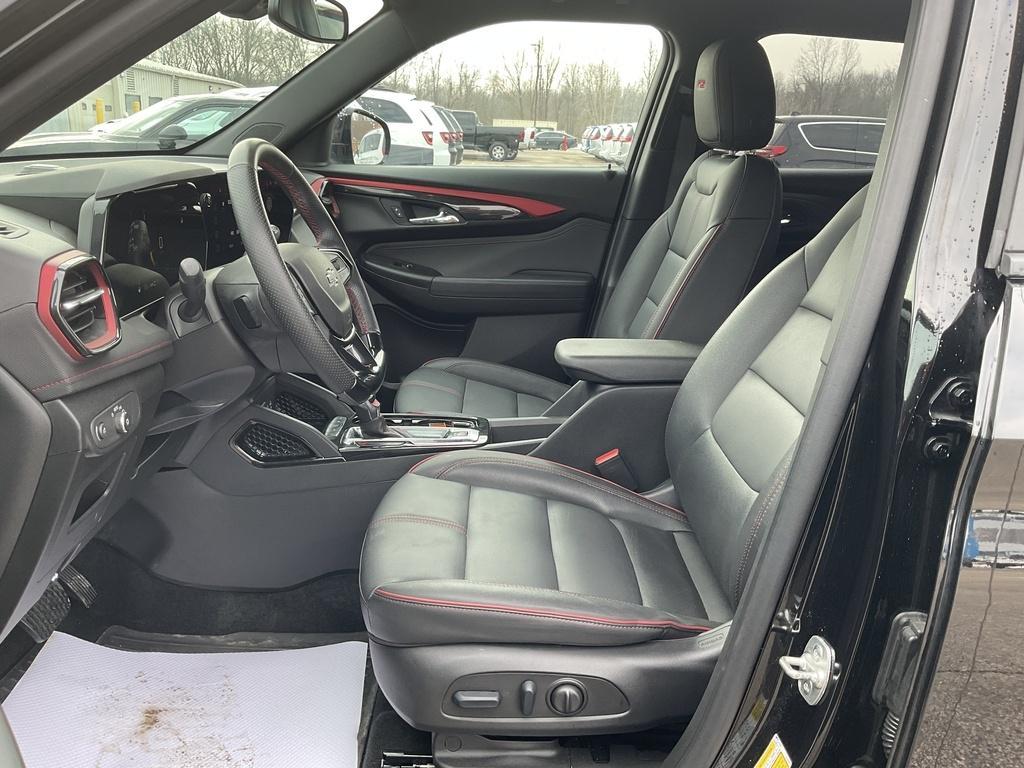 used 2025 Chevrolet TrailBlazer car, priced at $26,990