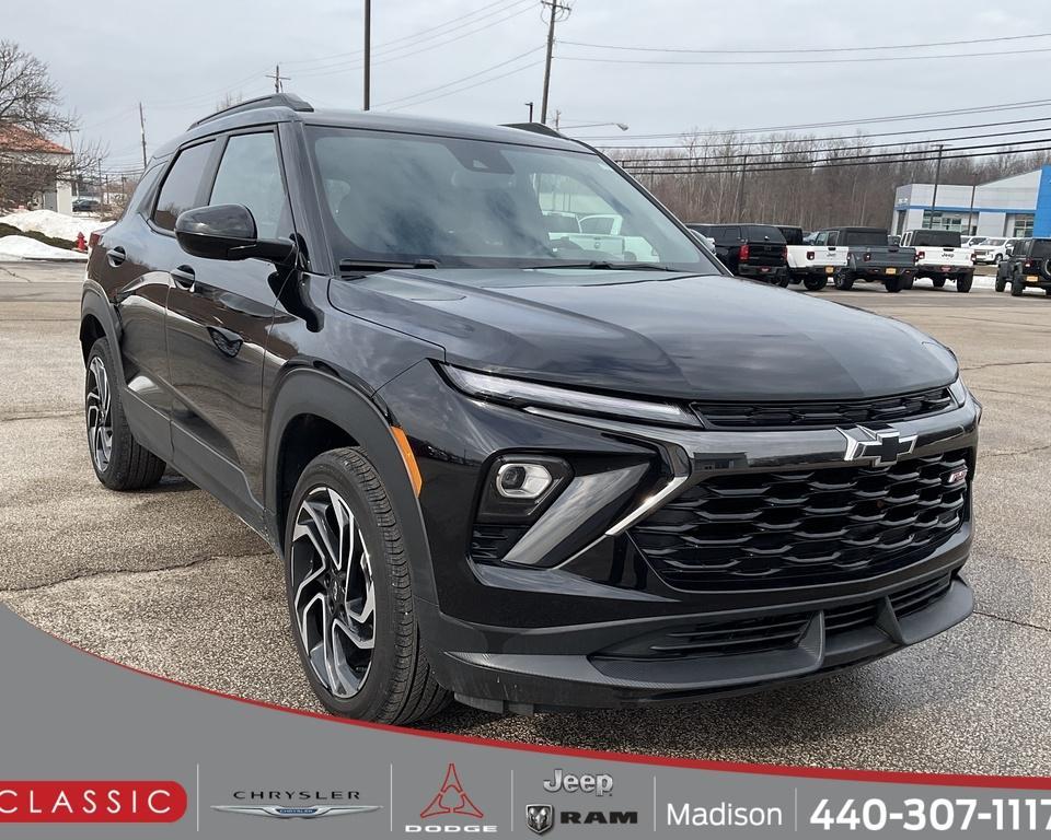 used 2025 Chevrolet TrailBlazer car, priced at $26,990