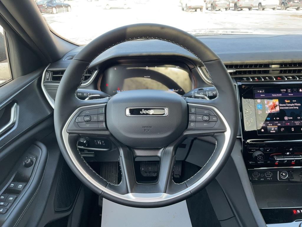 new 2026 Jeep Grand Cherokee L car, priced at $47,305