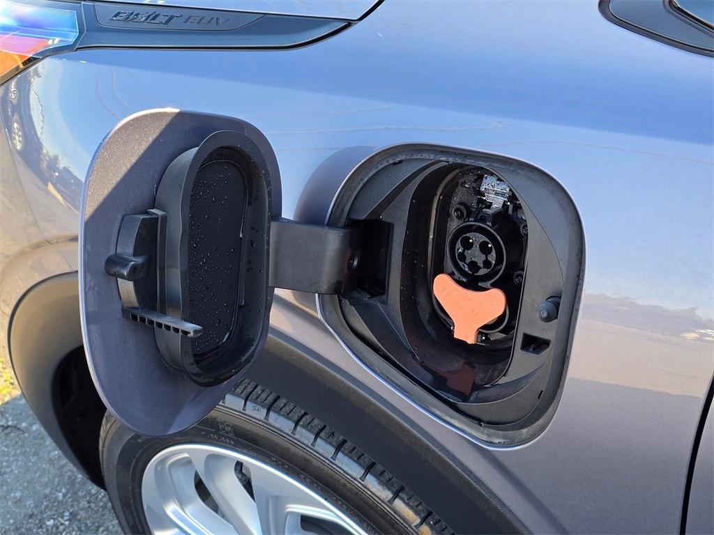 used 2022 Chevrolet Bolt EUV car, priced at $15,980