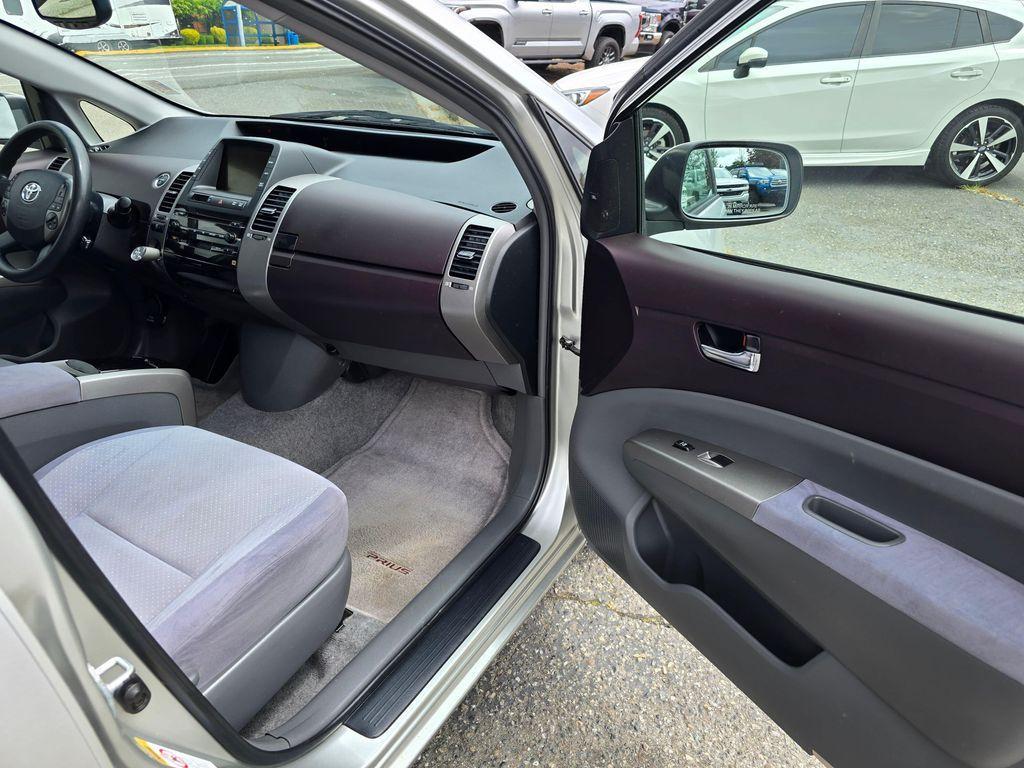 used 2005 Toyota Prius car, priced at $8,850