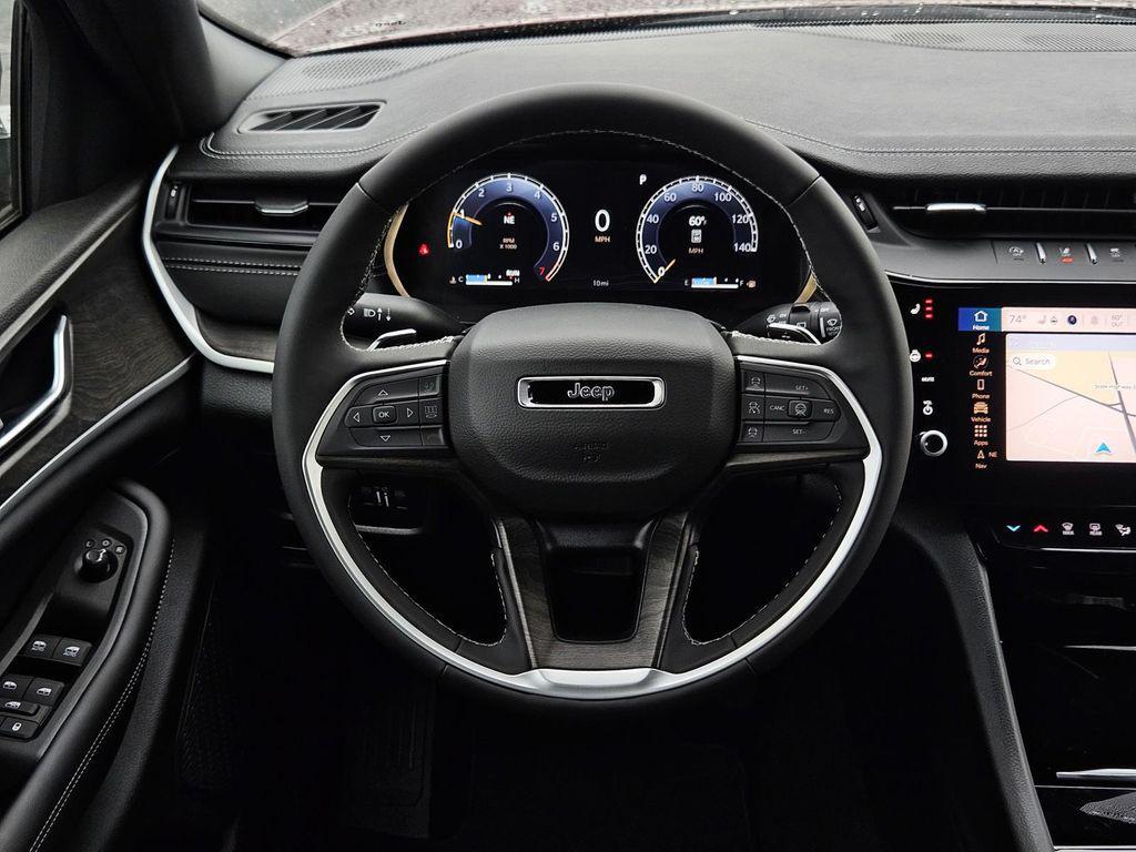 new 2026 Jeep Grand Cherokee car, priced at $45,430