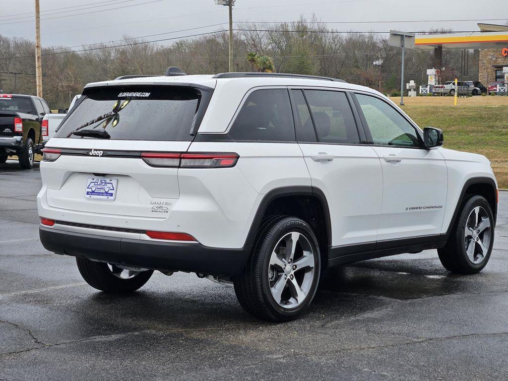new 2026 Jeep Grand Cherokee car, priced at $45,390