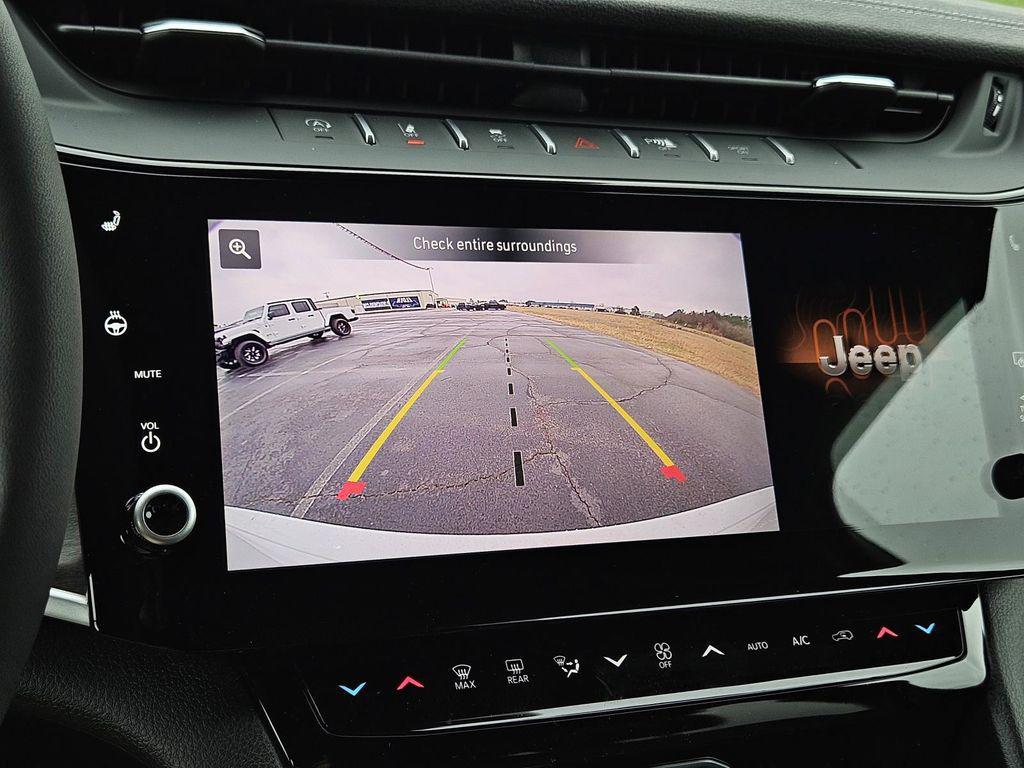 new 2026 Jeep Grand Cherokee car, priced at $45,390