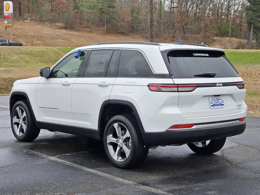 new 2026 Jeep Grand Cherokee car, priced at $45,390