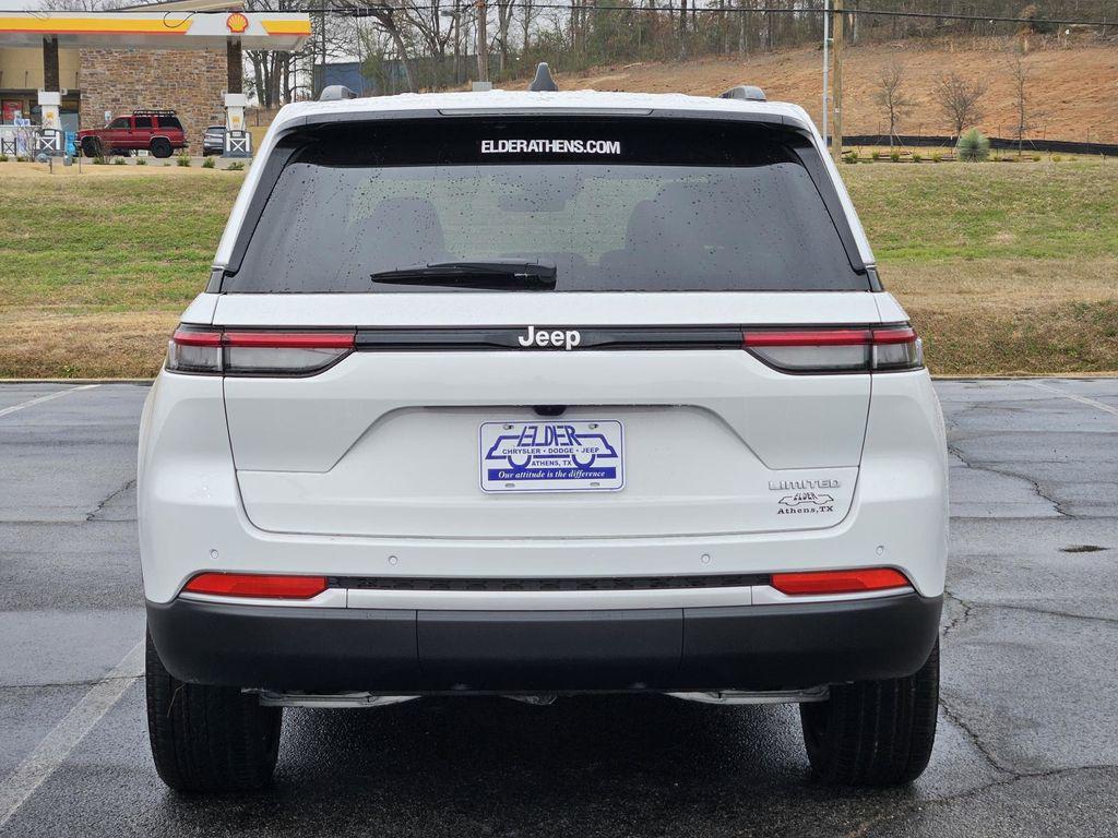 new 2026 Jeep Grand Cherokee car, priced at $45,390