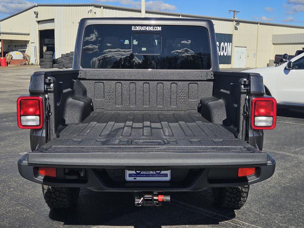 new 2026 Jeep Gladiator car, priced at $48,035