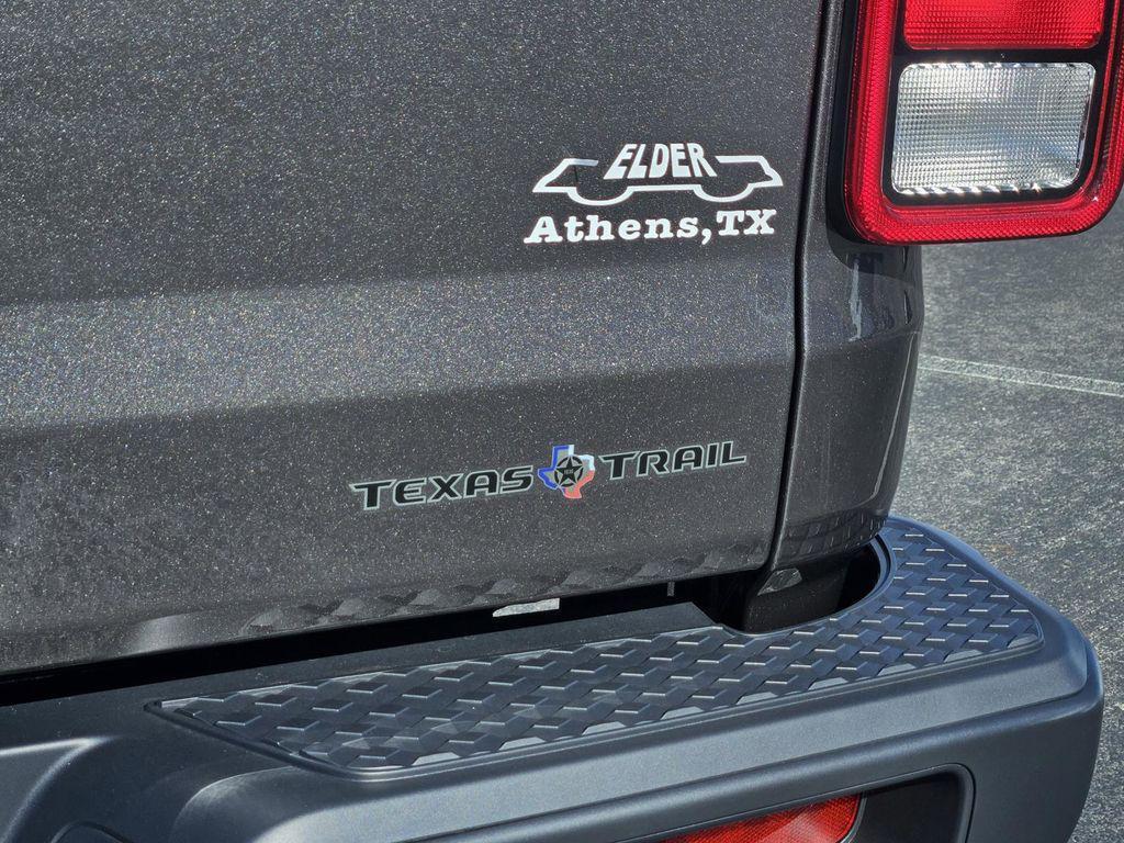 new 2026 Jeep Gladiator car, priced at $48,035
