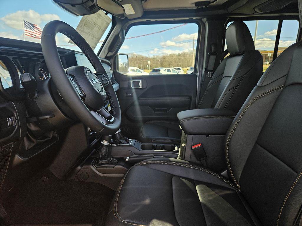 new 2026 Jeep Gladiator car, priced at $48,035