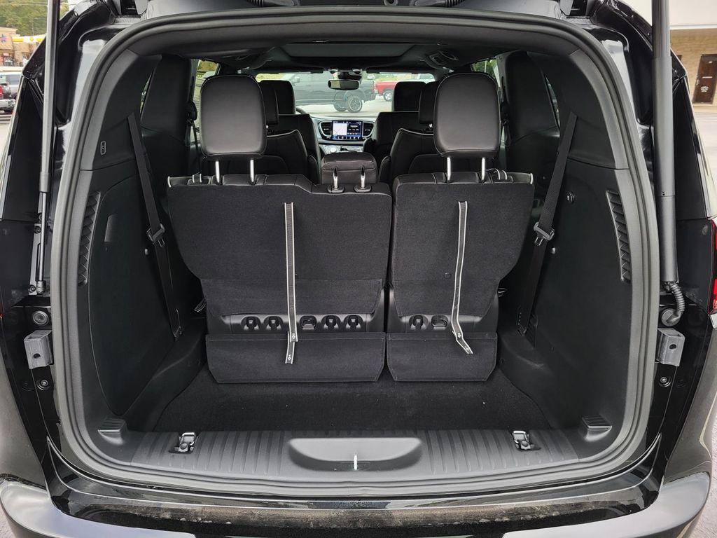 new 2026 Chrysler Pacifica car, priced at $53,815