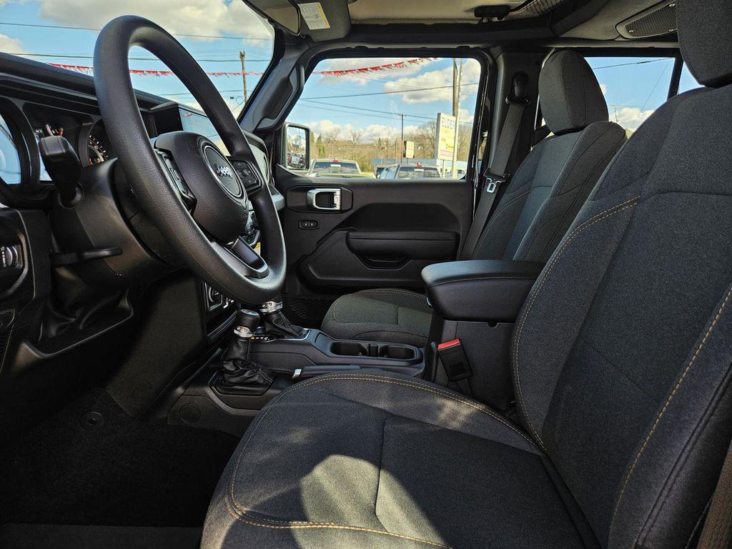 new 2026 Jeep Wrangler car, priced at $45,675